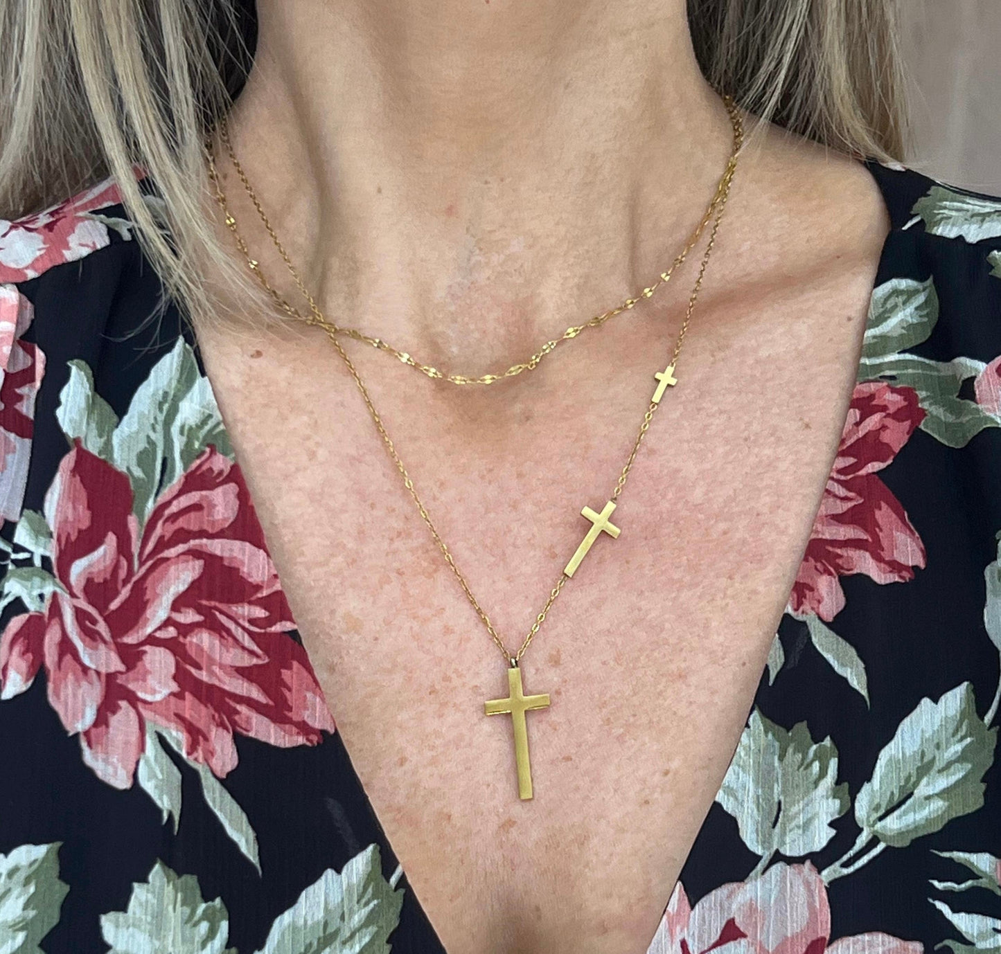 đź’« Divine Unity Linked-Cross Necklace (Gold)